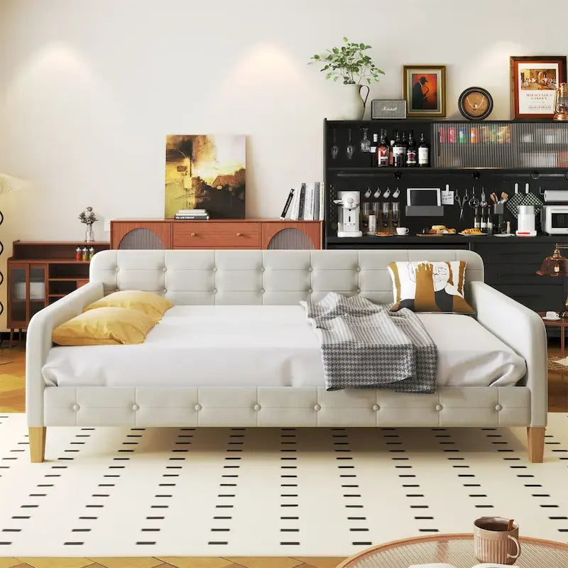 Lit de repos capitonné en velours touffeté pleine taille avec pieds en bois, rose et blanc
