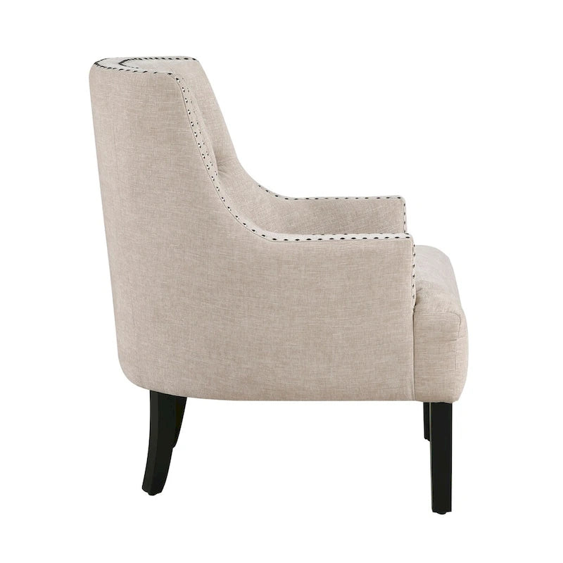 Fauteuil d'appoint capitonné avec garniture cloutée et pieds en bois massif