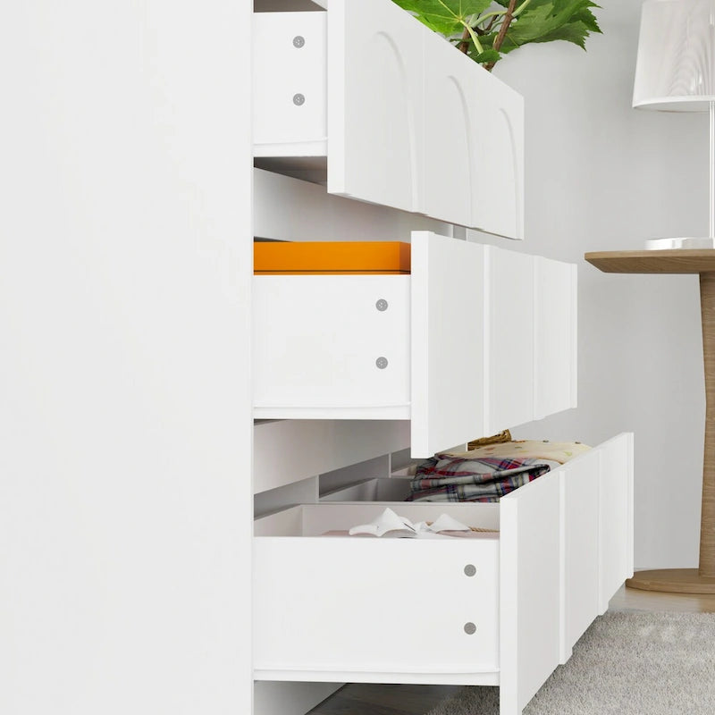 Commode blanche à 9 tiroirs avec dispositif anti-basculement